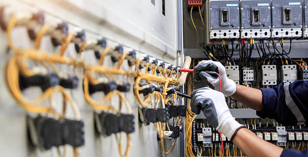 Professional Electrician technician working in Bryan, OH